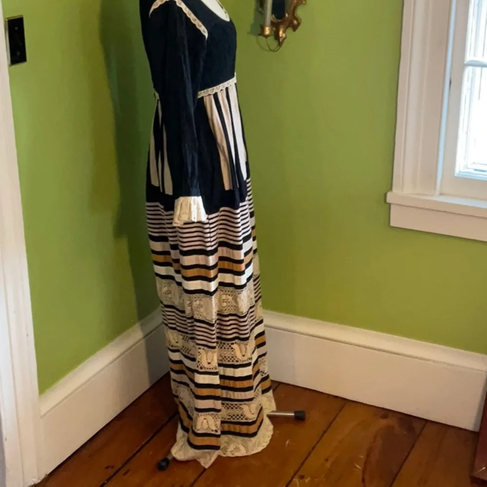 Vintage 70s Georgia Charuhas maxi dress - Picture 3 of 5